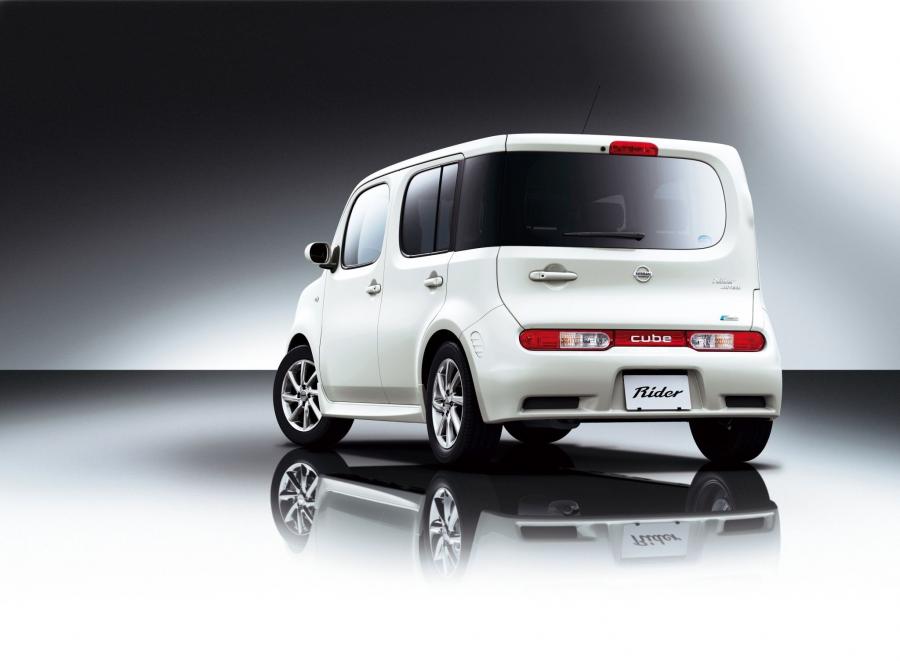  Nissan Cube Rider 2008 года  (фото 2 из 3)